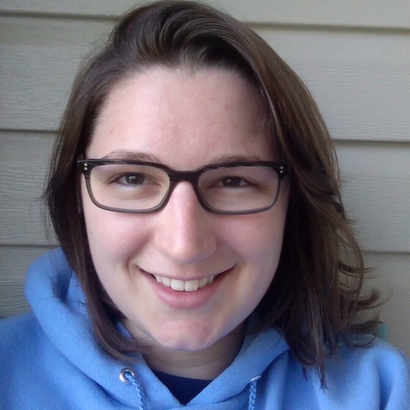 Meet your Posher, Hailey - Picture 1 of 1